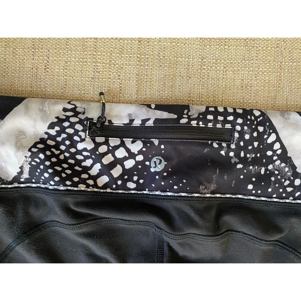 LULULEMON Speed Tight *Cozy Athleisure Athletic Geometric Ruffle Leggings 10 - Picture 7 of 8